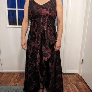 Alex Evenings hi-low formal dress, size 8 black/wine brocade with cozy wrap